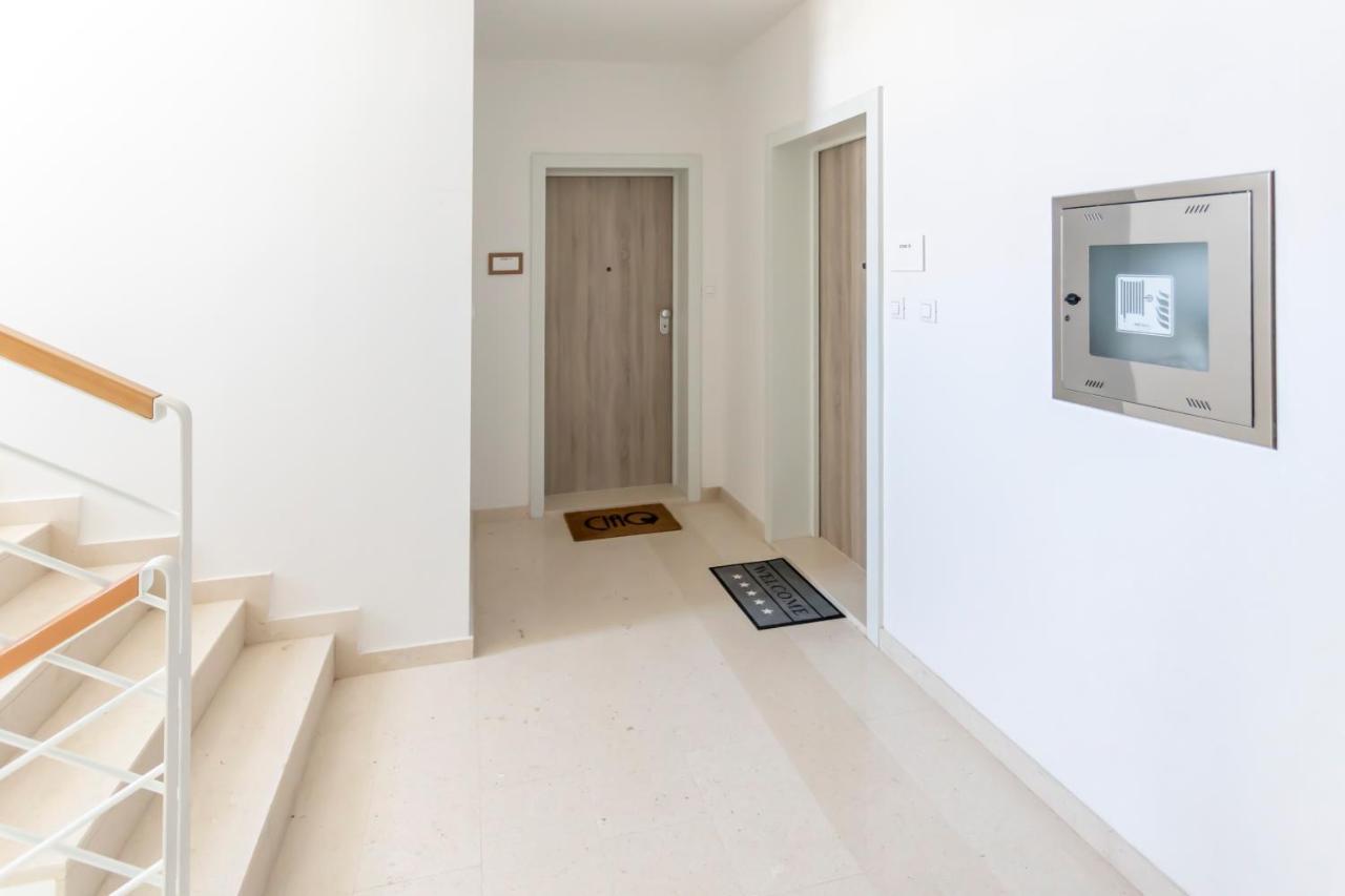 Luxury Suite Elysium Сплит Екстериор снимка